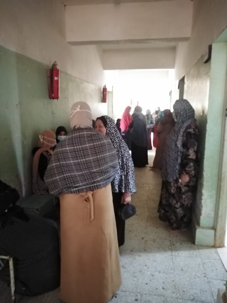 قافلة طبية لقرى القصر بمركز الداخلة (8)
