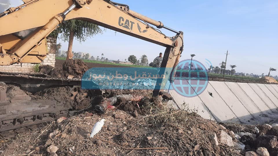 إزالة تعدي على نهاية ترعة جنابية باقور الثانية (6)