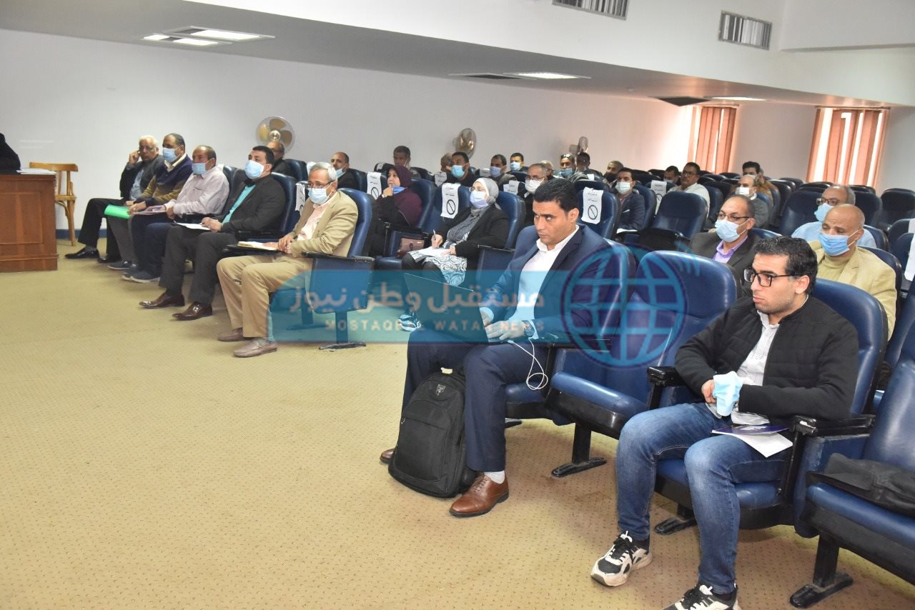 اجتماع التخطيط المحلي لبرنامج التنمية المحلية في صعيد مصر (2)