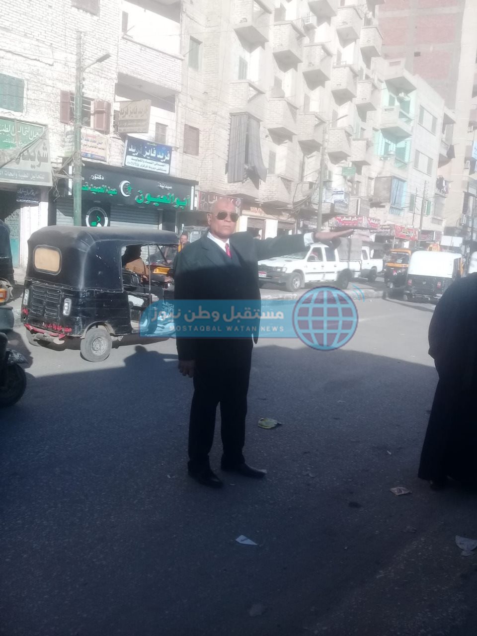 حملة لرفع الاشغالات ومتابعة مواقف الأجرة بديروط (5)