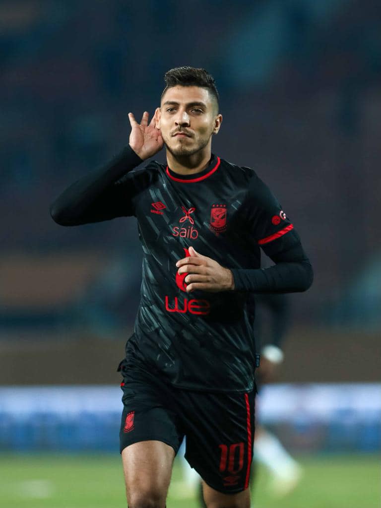 محمد شريف لاعب الأهلي