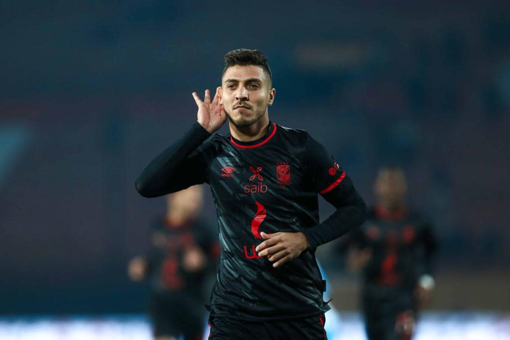 محمد شريف لاعب الأهلي