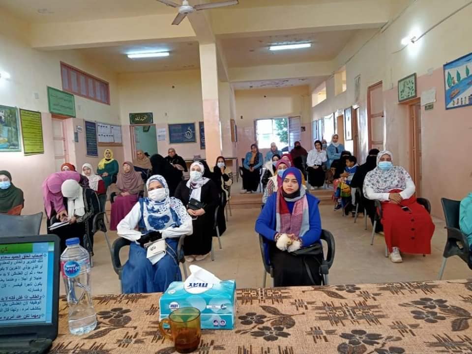 أخلاقنا..حياة في ندوة لعضوات أندية الفتاة بالوادي الجديد (3)