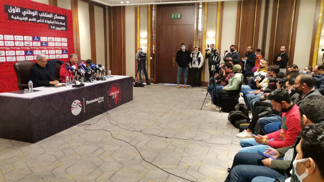  كيروش خلال المؤتمر الصحفي استعدادًا للمشاركة في نهائيات كأس أمم إفريقيا