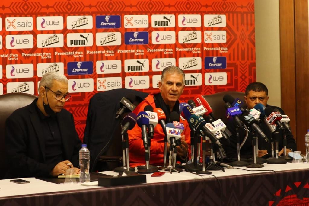  كيروش خلال المؤتمر الصحفي استعدادًا للمشاركة في نهائيات كأس أمم إفريقيا