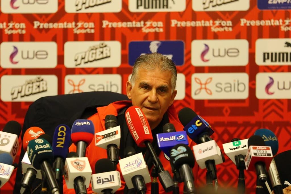  كيروش خلال المؤتمر الصحفي استعدادًا للمشاركة في نهائيات كأس أمم إفريقيا