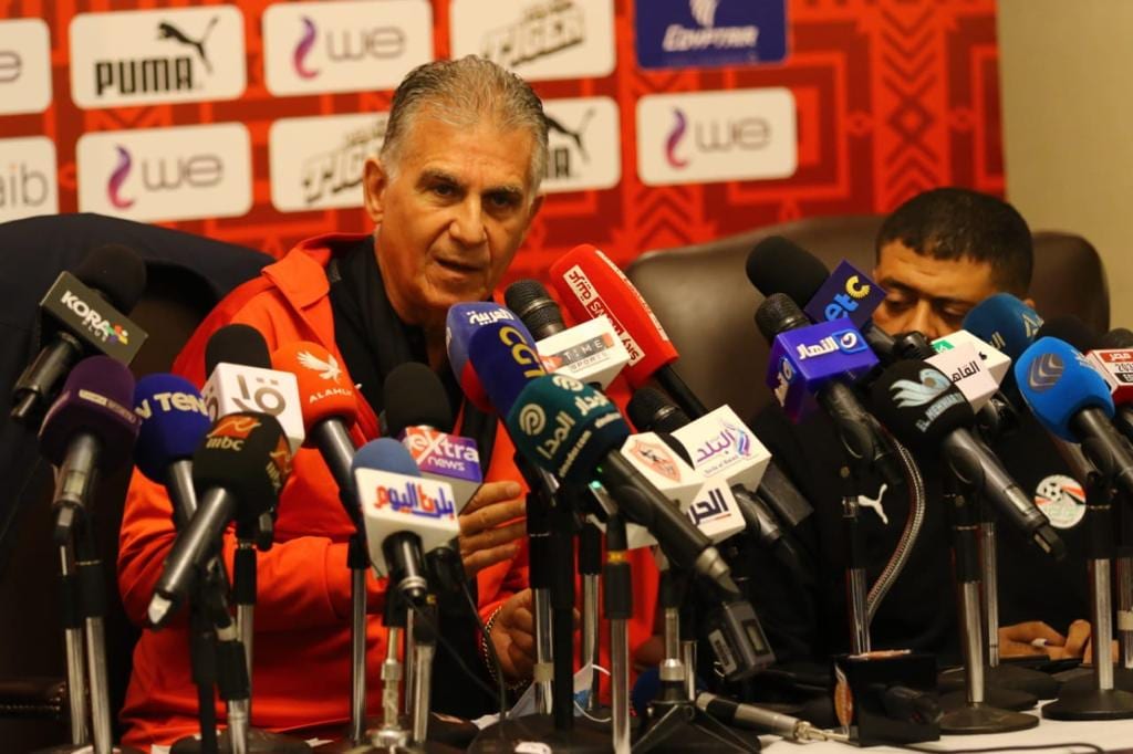  كيروش خلال المؤتمر الصحفي استعدادًا للمشاركة في نهائيات كأس أمم إفريقيا