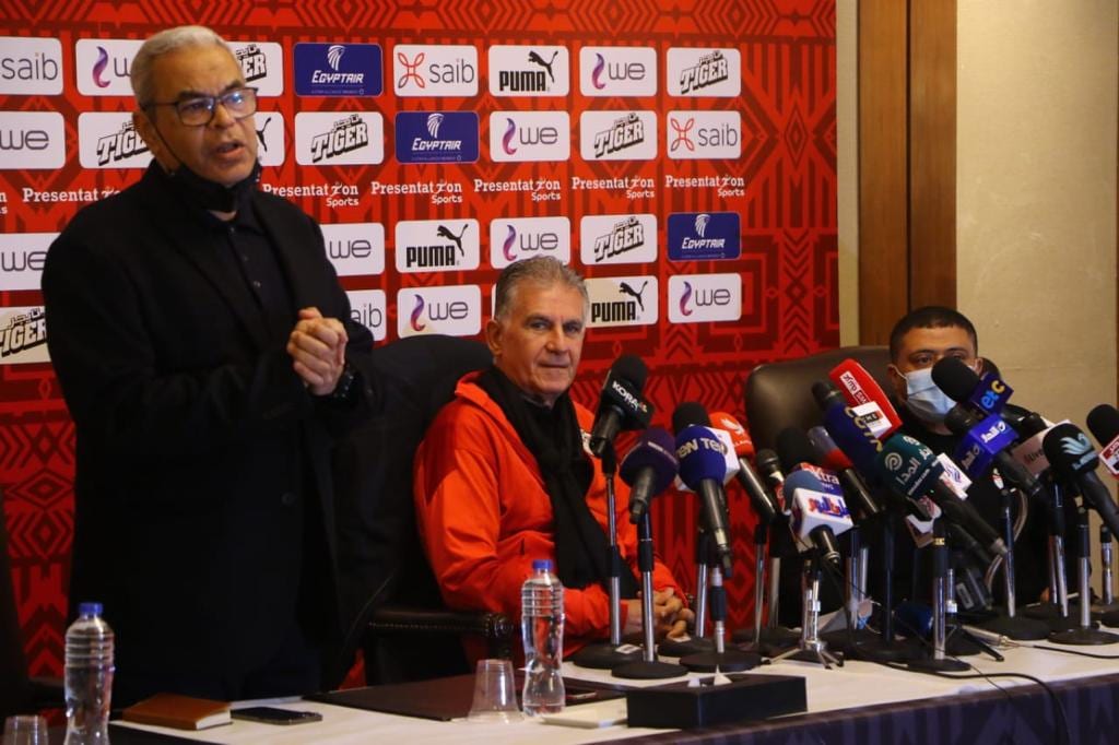  كيروش خلال المؤتمر الصحفي استعدادًا للمشاركة في نهائيات كأس أمم إفريقيا