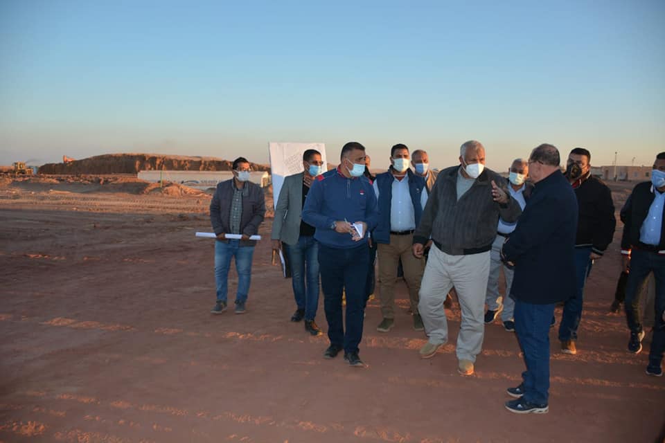 الوادي الجديد تنفذ مشروع الظهير الصحراوي بقرى الخير والنماء ببلاط (1)
