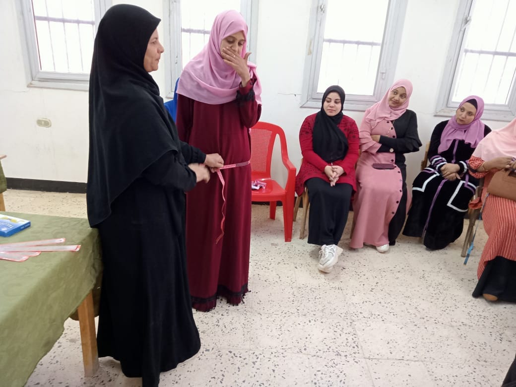 الملتقى الحرفي لنادي الفتاة بمركز باريس (5)