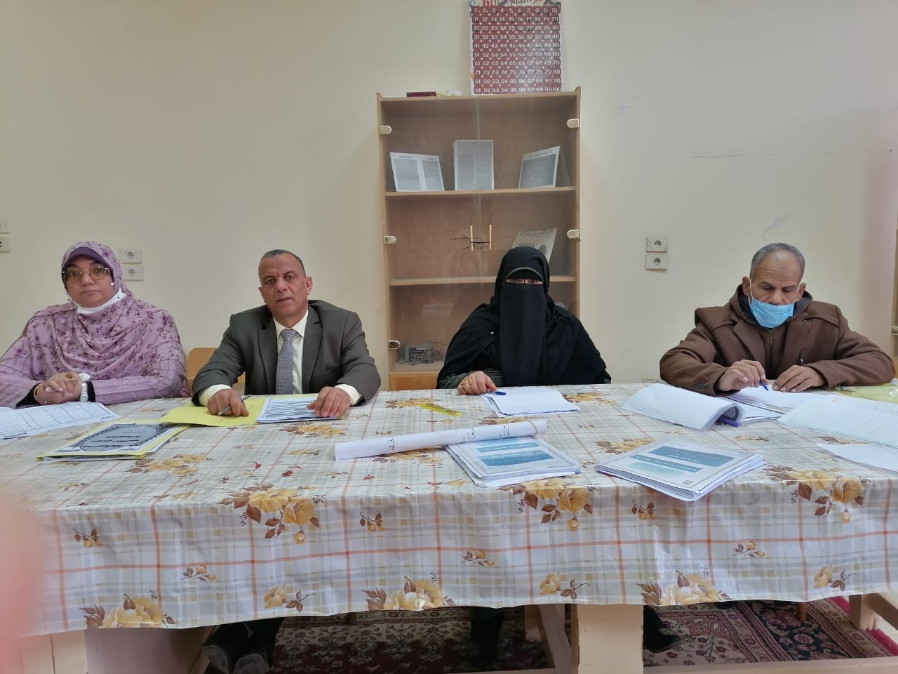 الإنتهاء من تصفيات الطالب المثالى والمكاتب التنفيذية على مستوى المديرية (4)