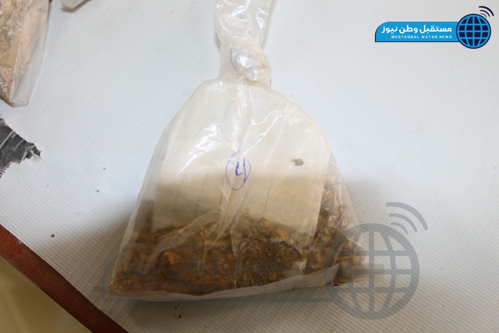 خام فوسفات عينات للاختبار (6)
