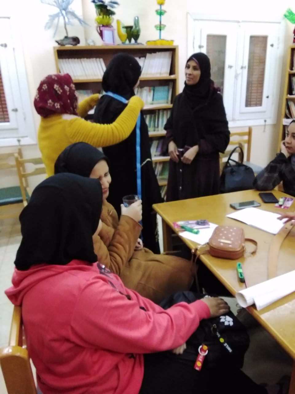 اطلاق ملتقى حرفي للفتيات في مركز بالوادي الجديد (4)