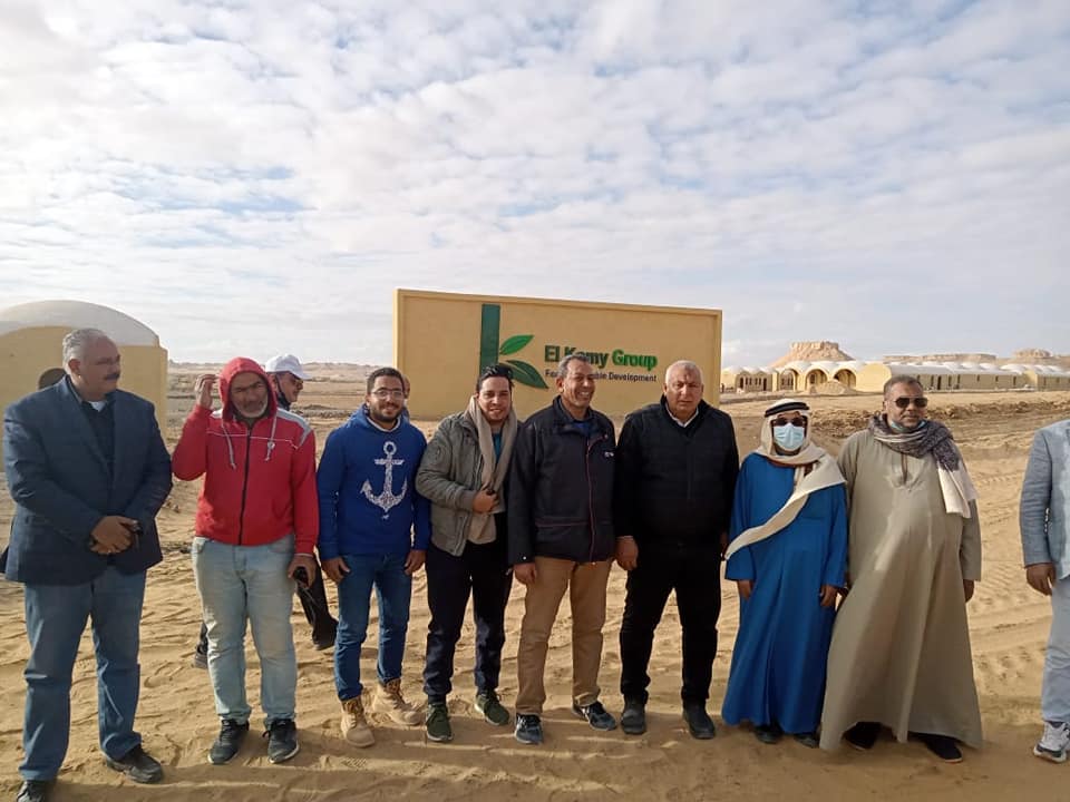 وفد العربية للاستثمار يزور مشروعات الاستثمار الزراعي بالفرافرة في الوادي الجديد (2)