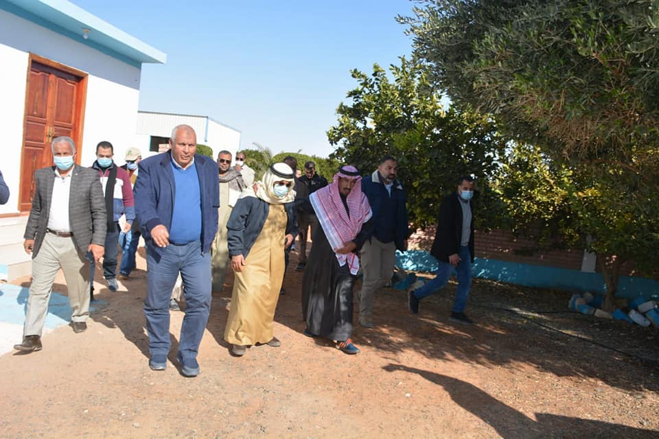 الزملوط والمزروعي يتفقدان المشروعات الاستثمارية المصرية والعربية بشرق العوينات (6)