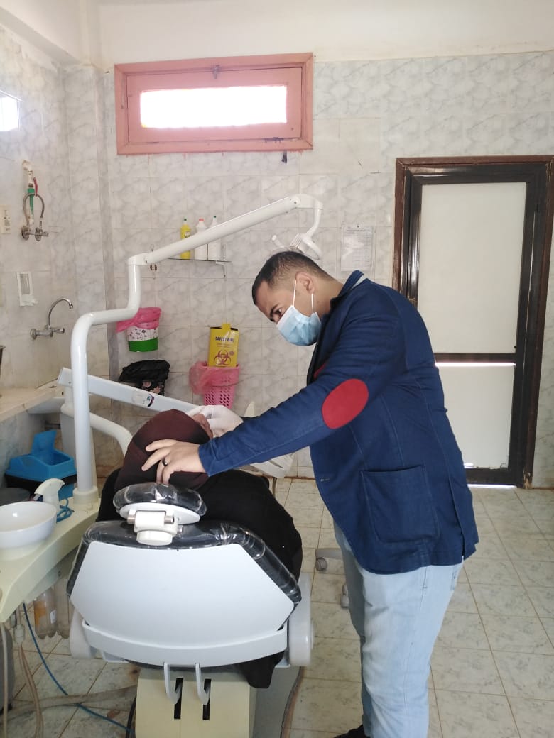 قافلة طبية لقرية المعصرة بمركز الداخلة في الوادي الجديد (4)