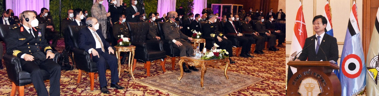 وزير الدفاع يشهد توقيع عدد من مذكرات التفاهم وعقود التسليح مع كوريا الجنوبية (10)