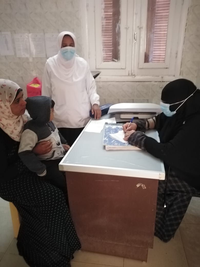 قافلة طبية لقرية الشيخ مفتاح بالوادي الجديد (2)