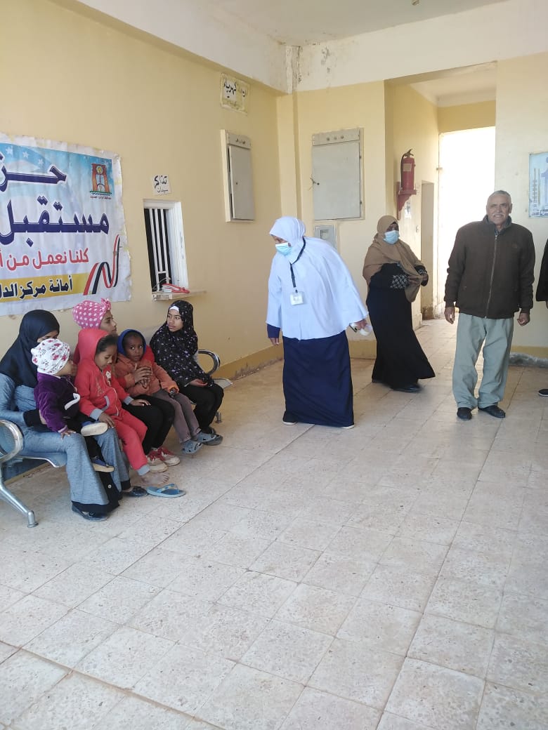 قافلة طبية لقرية الشيخ مفتاح بالوادي الجديد (6)