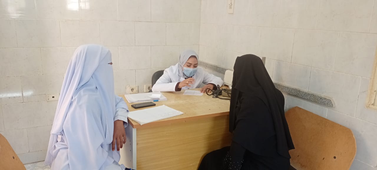 قافلة طبية لقرية الهنداو بالوادي الجديد (2)
