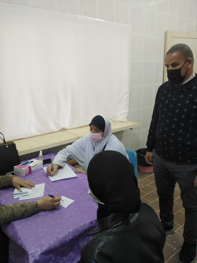 قافلة طبية لقرية القصر بالداخلة في الوادي الجديد (4)