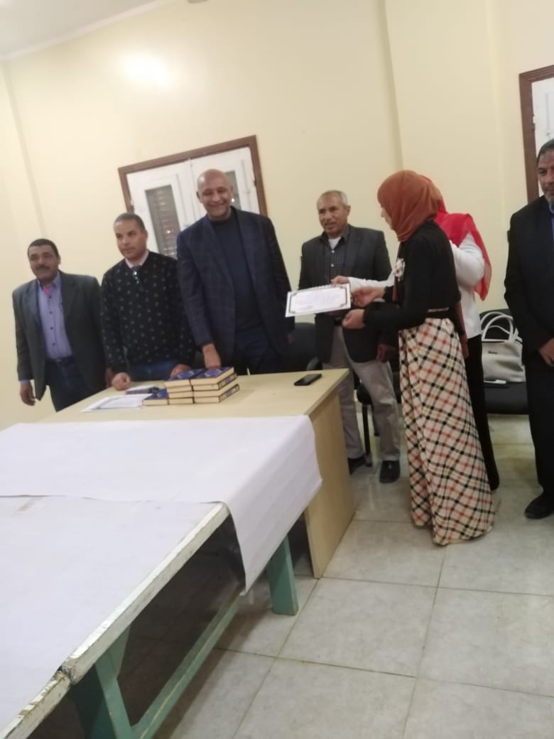 تكريم فريق كرة اليد في الوادي الجديد (10)