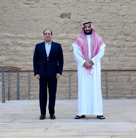 الرئيس السيسي يتفقد حي الطريف التراثي بالرياض بصحبة ولي العهد (2)