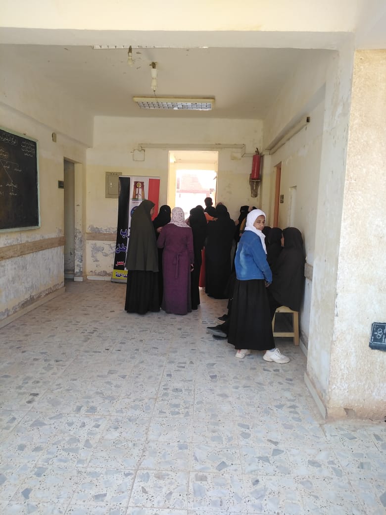 قافلة طبية لقرية العوينة بالداخلة (2)