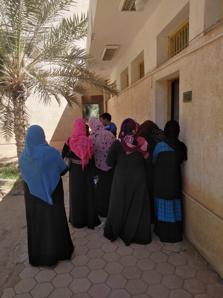 قافلة طبية لقرية العوينة بالداخلة (5)