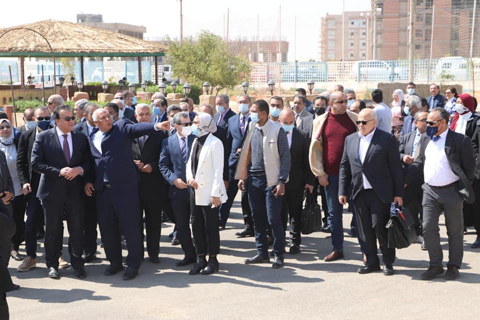 وزير التعليم يزور الوادي الجديد (2)
