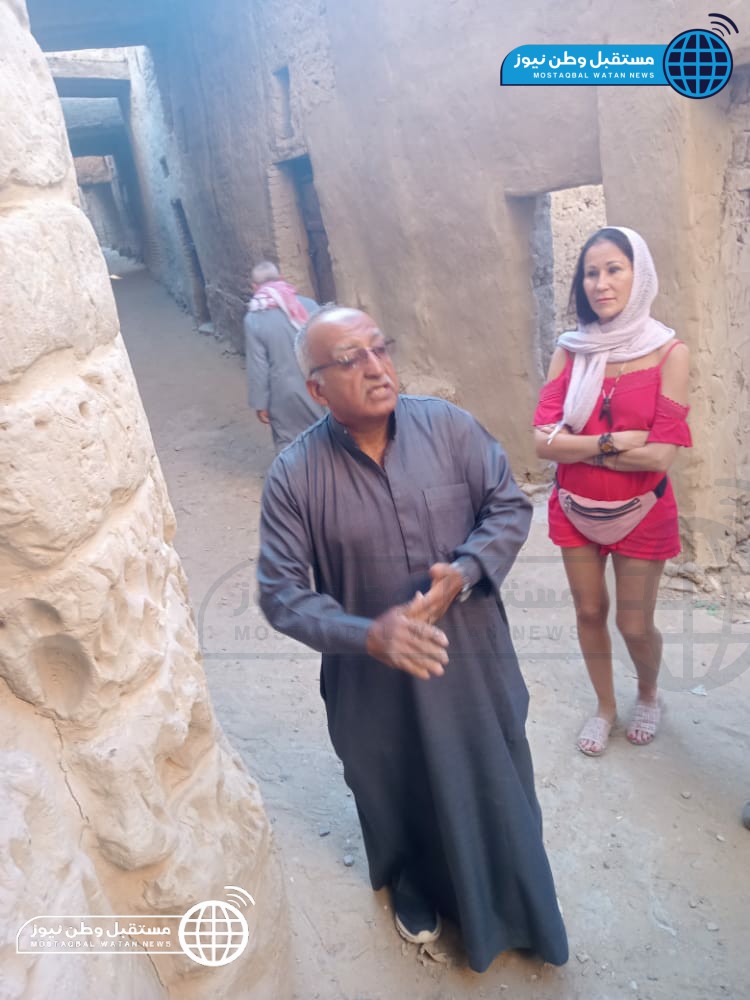 جانب من جولة الوفد البولندي بمعالم الوادي الجديد السياحية والأثرية (4)