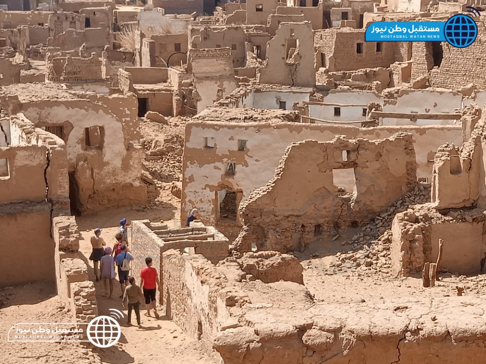 جانب من جولة الوفد البولندي بمعالم الوادي الجديد السياحية والأثرية (6)