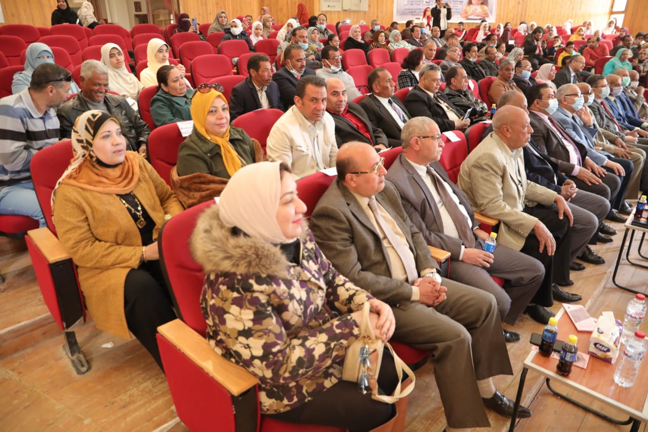 احتفالية تكريم اوائل الطلبة بالوادي الجديد (12)