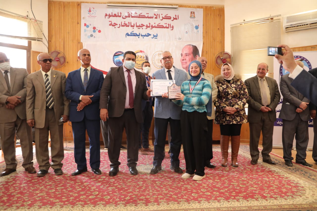 احتفالية تكريم اوائل الطلبة بالوادي الجديد (14)