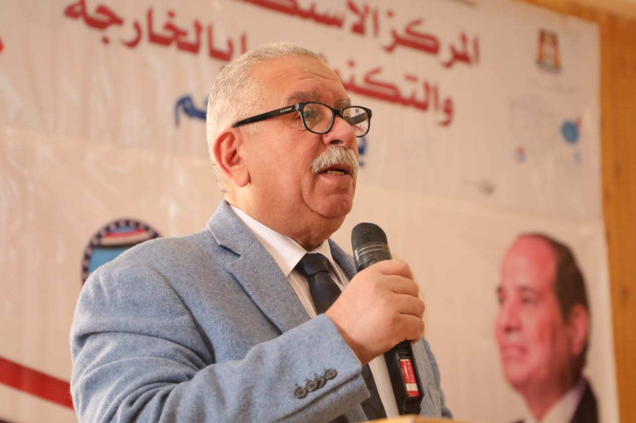 احتفالية تكريم اوائل الطلبة بالوادي الجديد (21)