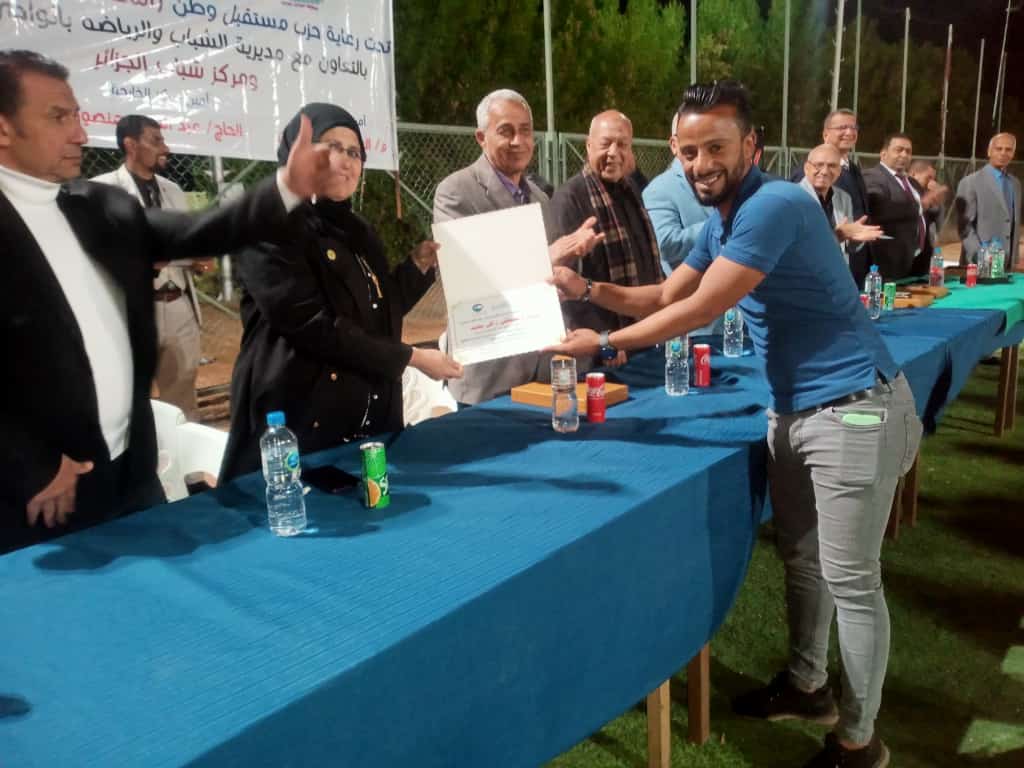 احتفالية تكريم أمهات مثاليات في مركزي الخارجة وباريس (3)