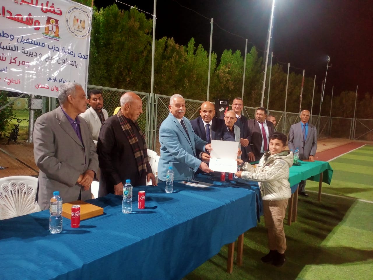 احتفالية تكريم أمهات مثاليات في مركزي الخارجة وباريس (8)