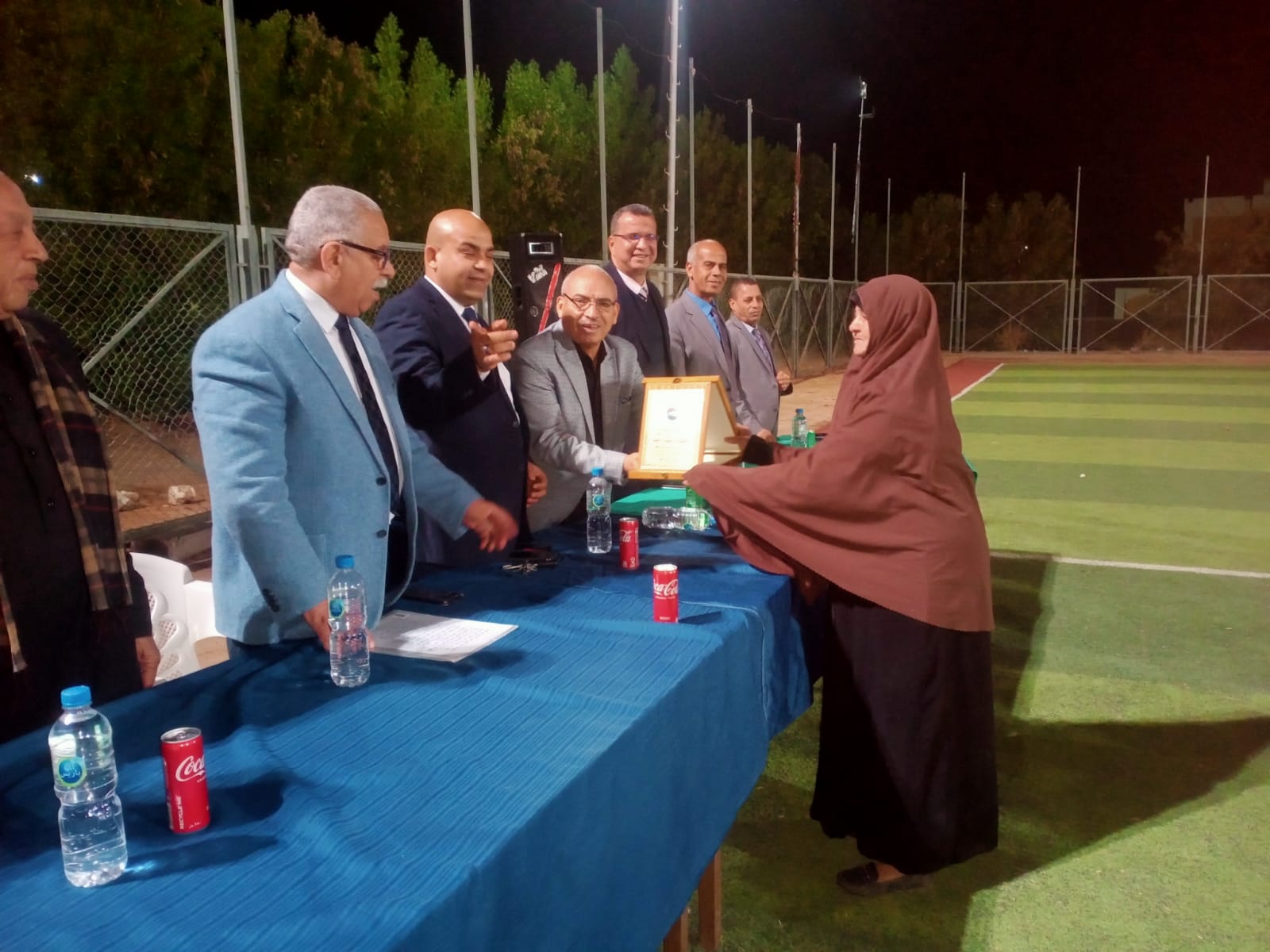 احتفالية تكريم أمهات مثاليات في مركزي الخارجة وباريس (12)