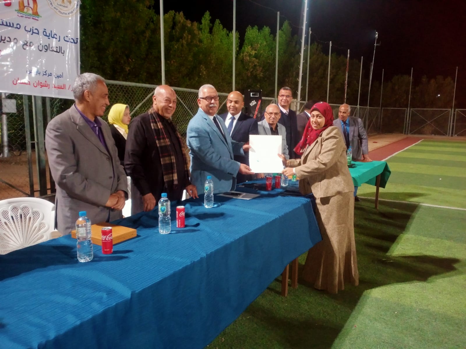 احتفالية تكريم أمهات مثاليات في مركزي الخارجة وباريس (32)