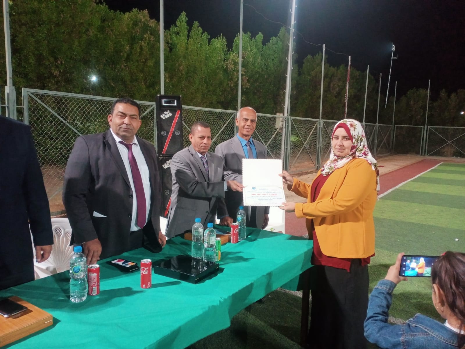 احتفالية تكريم أمهات مثاليات في مركزي الخارجة وباريس (34)