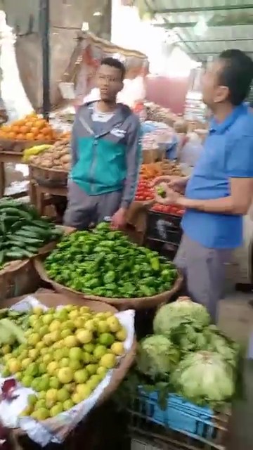 جولة داخل سوق الشعلة بالخارجة (23)