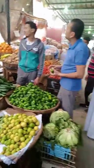 جولة داخل سوق الشعلة بالخارجة (24)