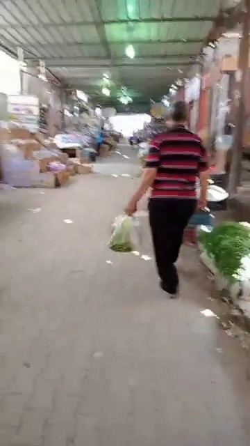 جولة داخل سوق الشعلة بالخارجة (30)