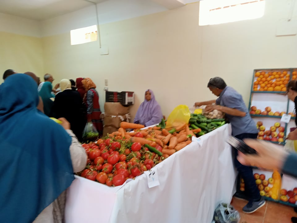منفذ بيع الحوم البلدية بالخارجة (9)