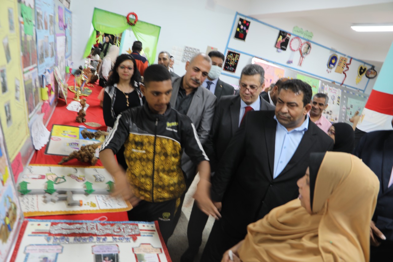 افتتاح معرض الصحافة المدرسية بالوادي الجديد (1)