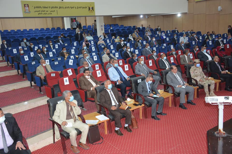 اجتماع المجلس التنفيذي بالوادي الجديد (4)
