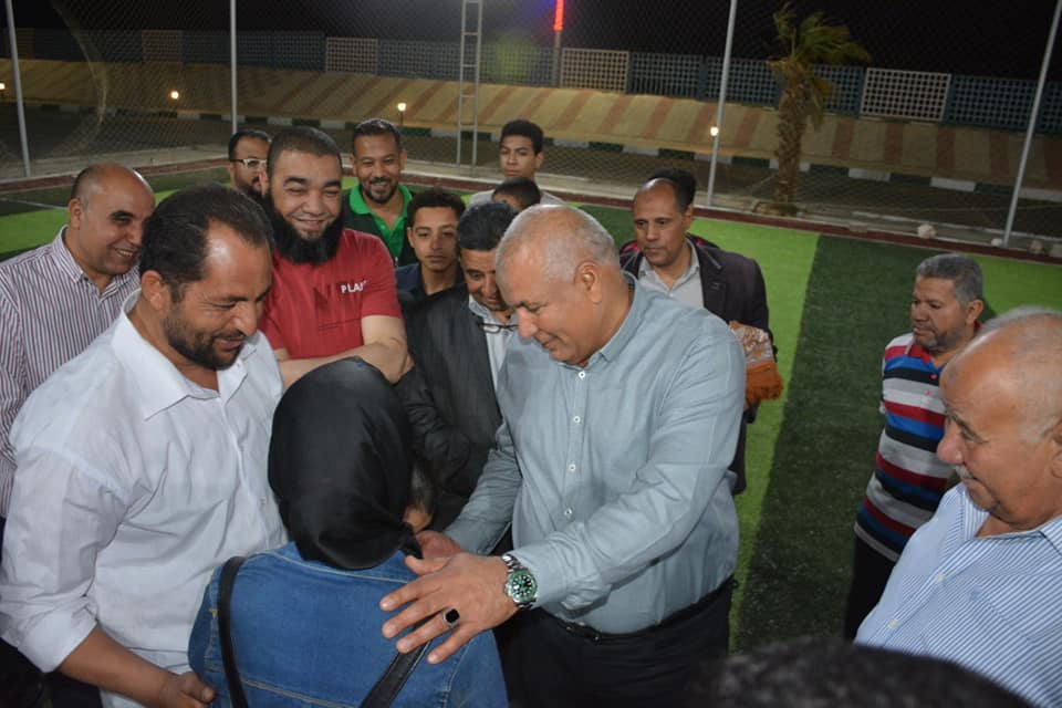 إفطار جماعي لـ600 طفل يتيم وتكريم الأمهات المثاليات في الوادي الجديد (4)