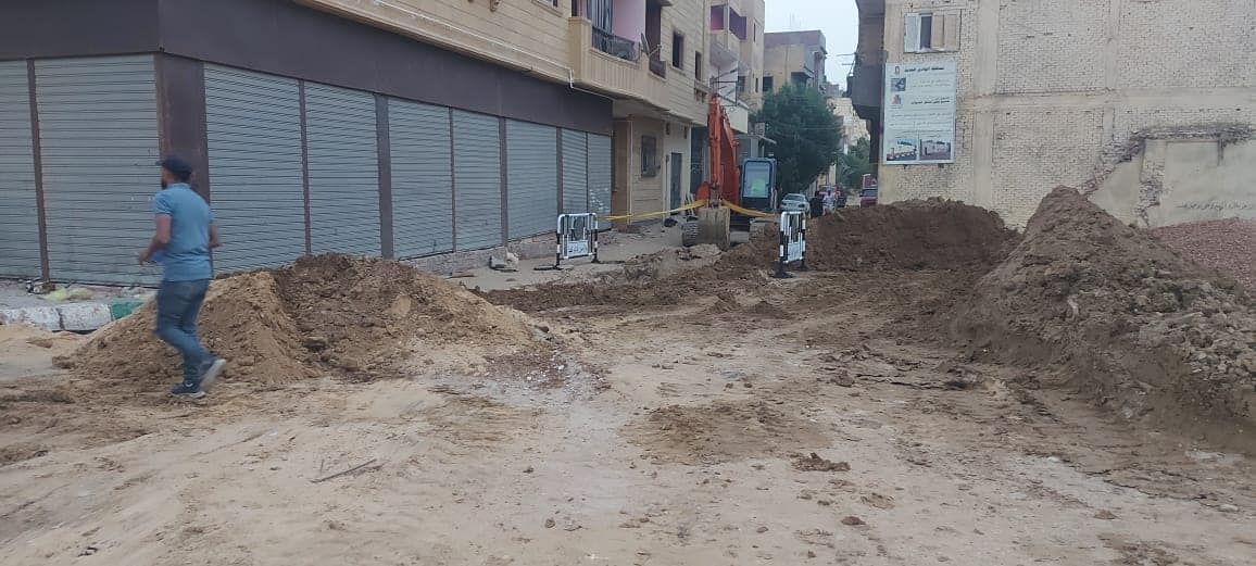 تطوير منطقة عين بشارة بواحة الخارجة (4)