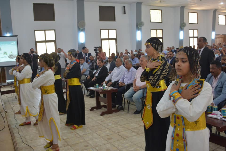 تدشين مبادرة باب رزق بواحة الداخلة في الوادي الجديد (2)