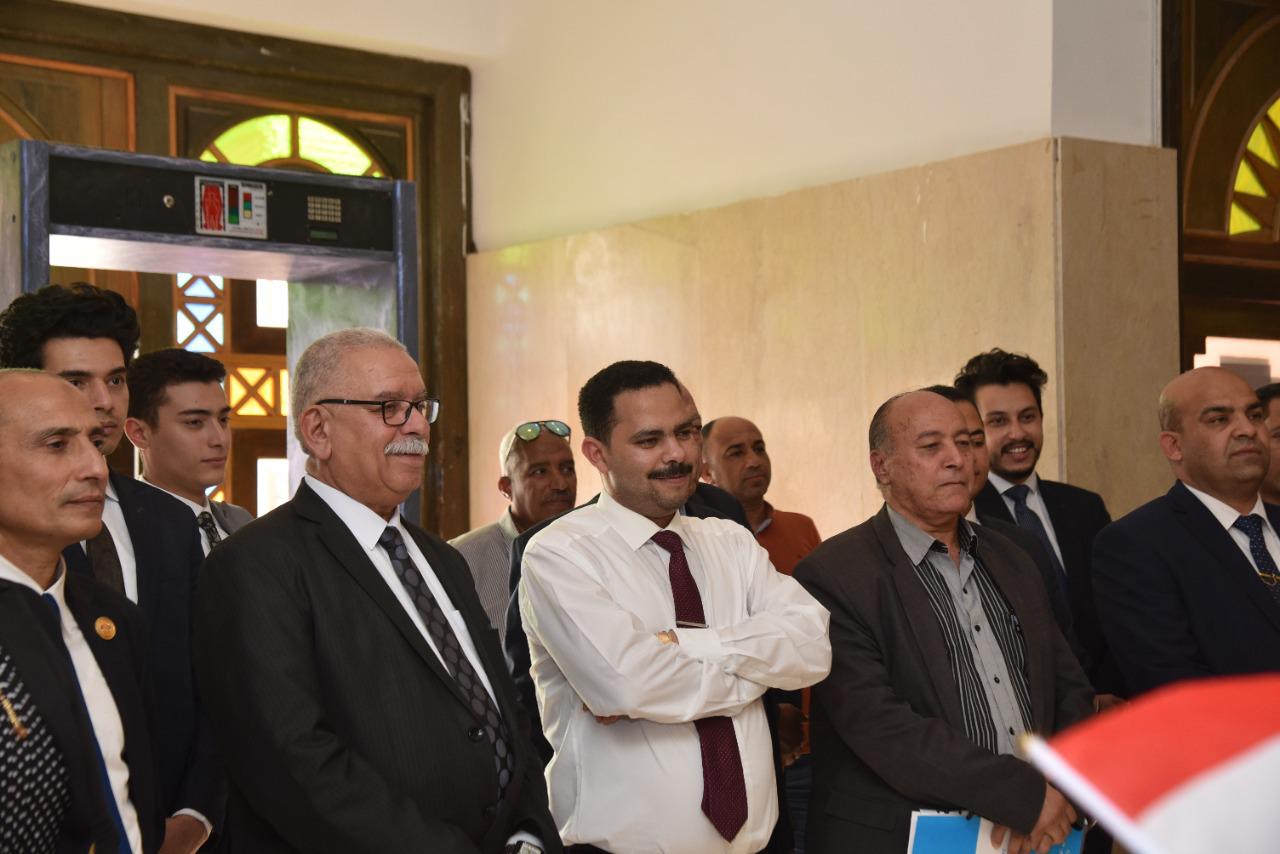 جانب من زيارة المهندس أشرف رشاد للوادي الجديد (12)